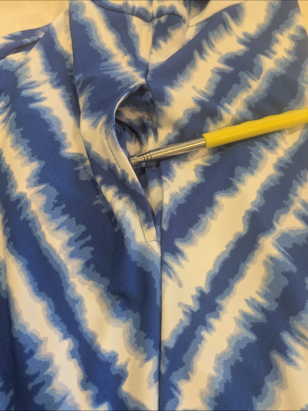LuLaRoe Blue and White Nicki Tie-Dye Sleeveless Midi Dress With Pockets NWT - Picture 4 of 6